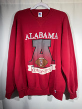 Load image into Gallery viewer, Vintage Alabama X Russell Crimson Crewneck Sweatshirt Large - Alabama VTG
