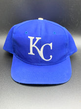 Load image into Gallery viewer, Vintage Kansas City Royals Snapback Hat
