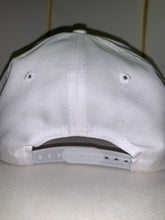 Load image into Gallery viewer, Vintage Alabama White Snapback Hat
